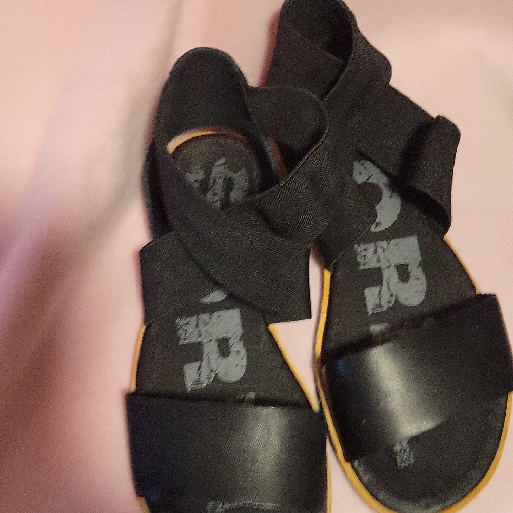 Sorel black Sandals
